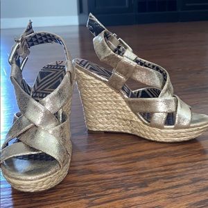 Jessica Simpson Gold Wedges